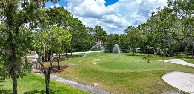 Building Photo - 85 Golfview Dr