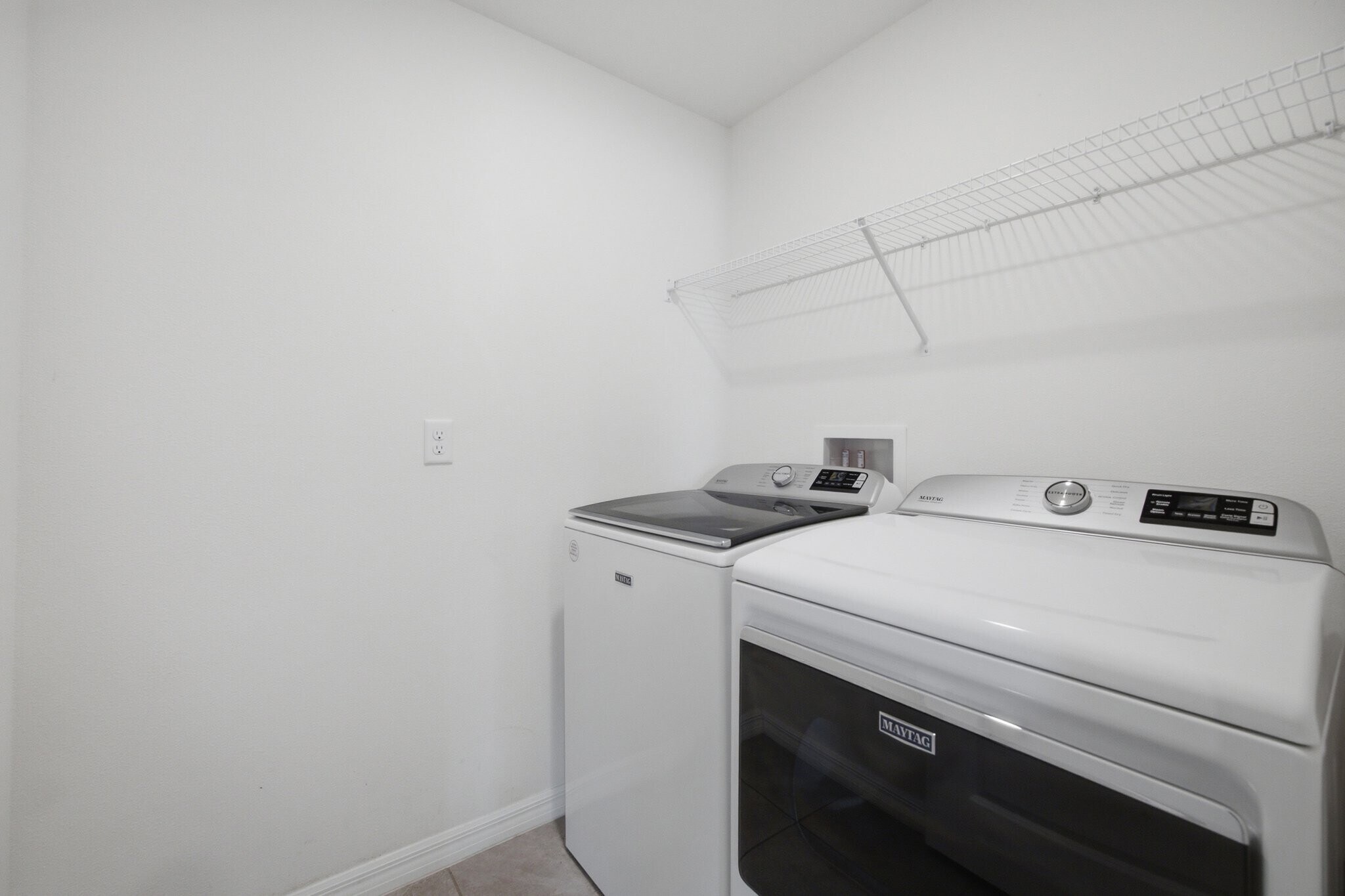 Building Photo - 2812 Gumbo Limbo Dr