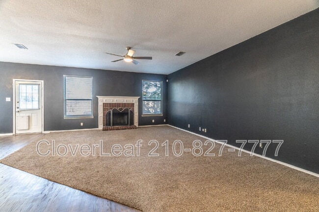 Building Photo - 16615 Raven Glenn