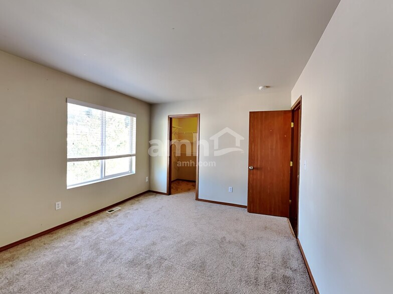 Building Photo - 20316 50th Ave E