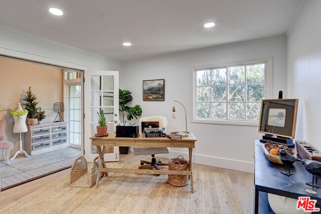 Building Photo - 456 S McKnight Rd