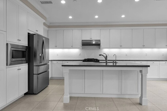 Building Photo - 89 Devonshire