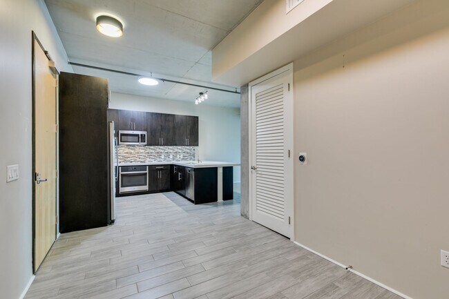 Building Photo - Modern High-Rise Living at Juhl with City Views