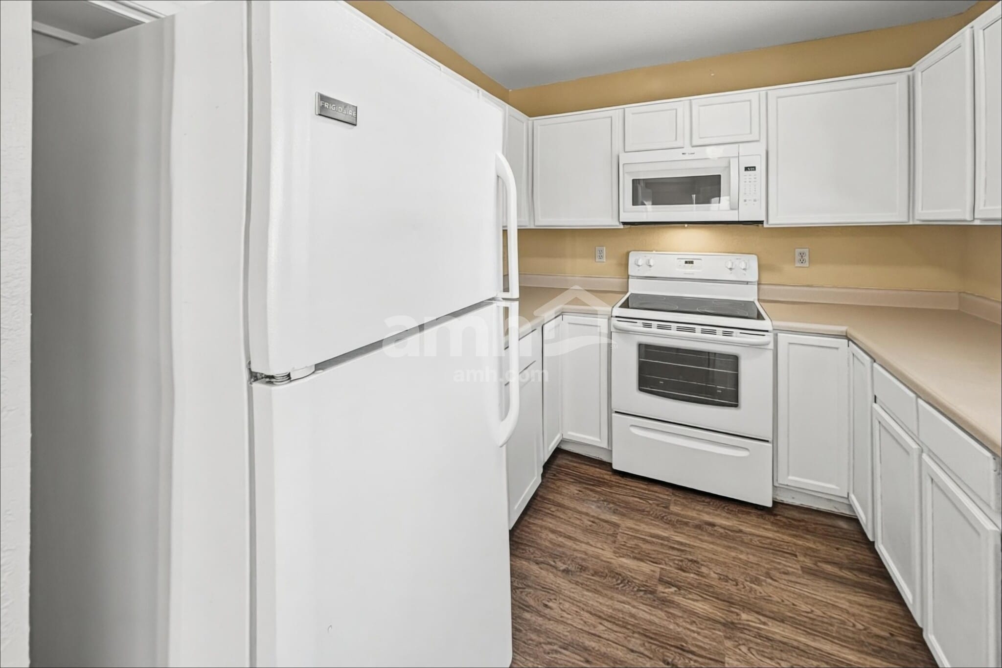Building Photo - 9957 E Paseo San Ardo