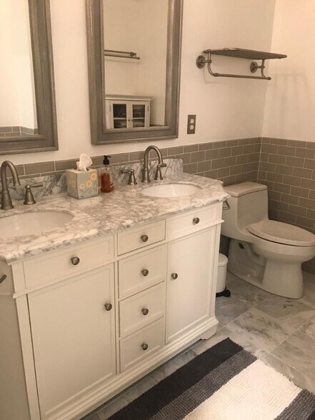 Building Photo - 4436 Q St NW