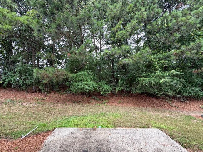 Building Photo - 2380 Fairlie Dr