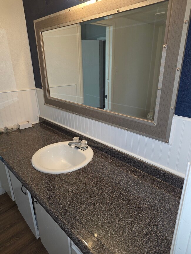 Building Photo - 309 Peverly St