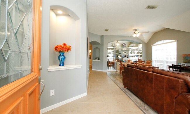 Building Photo - 8206 Sierra Dawn Dr