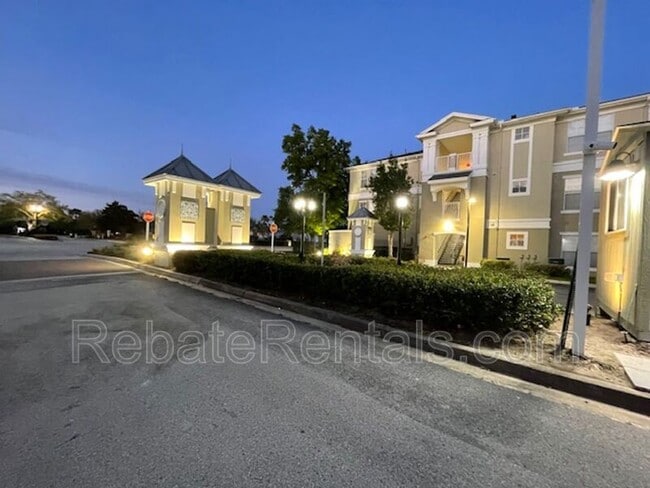 Building Photo - 8290 Gate Pkwy W