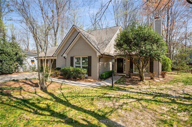 Primary Photo - 1813 N Creek Cir