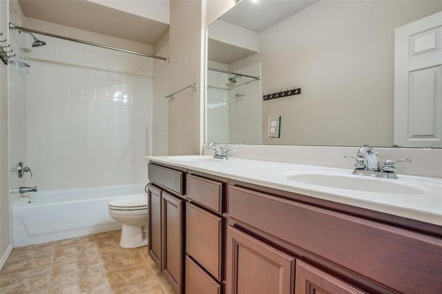 Building Photo - 187 Castleridge Dr