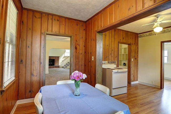 Building Photo - Renovated Farmhouse on Over 2 Acres – Waynesville Schools