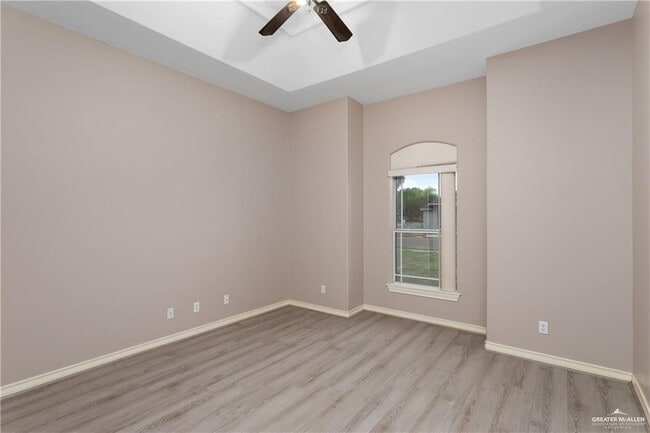 Building Photo - 1715 Inez Ave