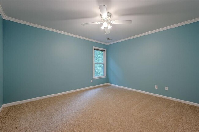 Building Photo - 461 Braidwood Walk NW