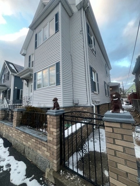 Building Photo - 39 Bay St