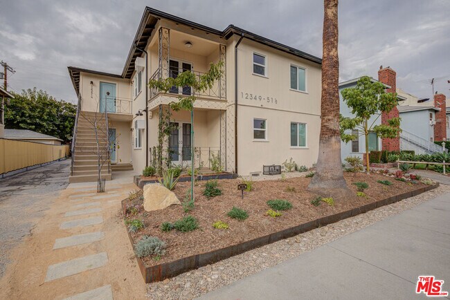 Primary Photo - 12349 Riverside Dr