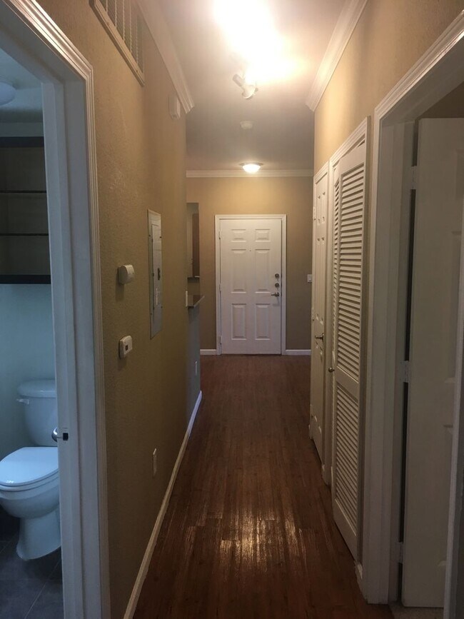 Building Photo - 2 Bedroom, 2 Bath Unit in the Bridgefield Condominiums Community, in Antelope.