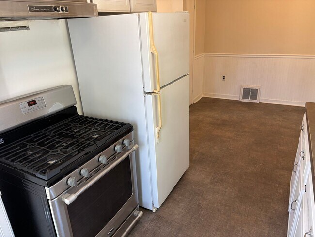 Building Photo - 3 bed/2 bath single family in Fulton Heights available!!