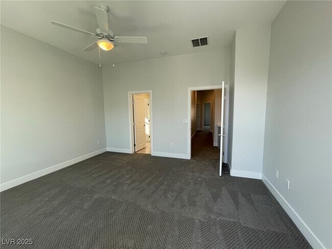 Building Photo - 10567 Ridge Glow Ave