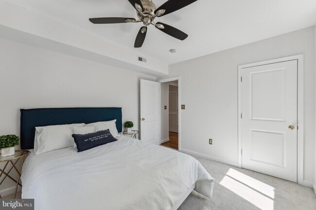 Building Photo - 5403 9th St NW