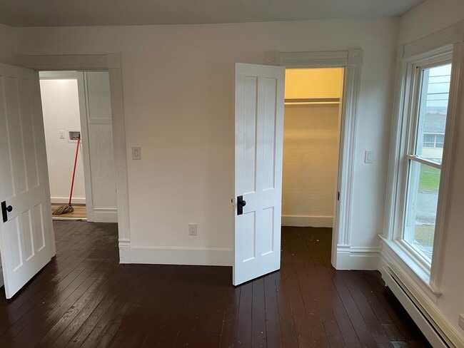 Building Photo - 23 Church St