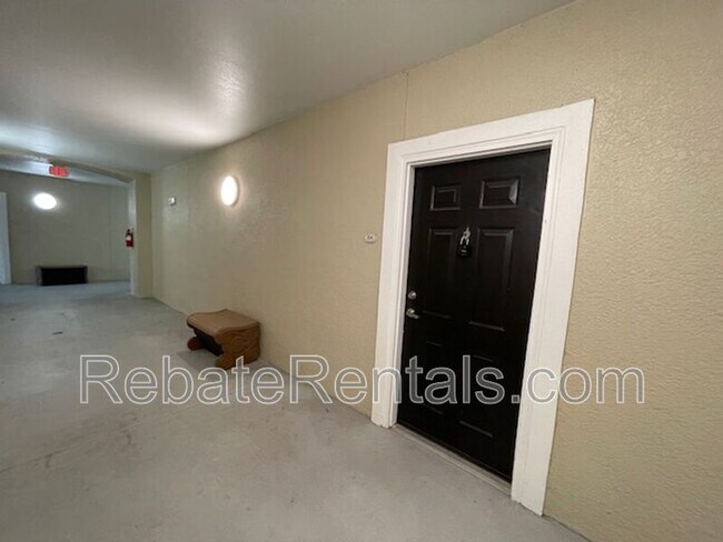Building Photo - 8290 Gate Pkwy W
