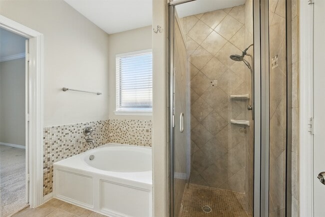 Building Photo - 27154 Harvest Pointe Ln