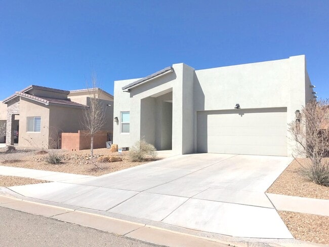 Building Photo - Gorgeous Los Lunas 3 Bedroom! Open layout! Tons of space. Built in 2021