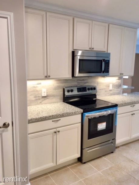 Building Photo - 3 br, 2 bath House - 13590 Rolling Hills Dr