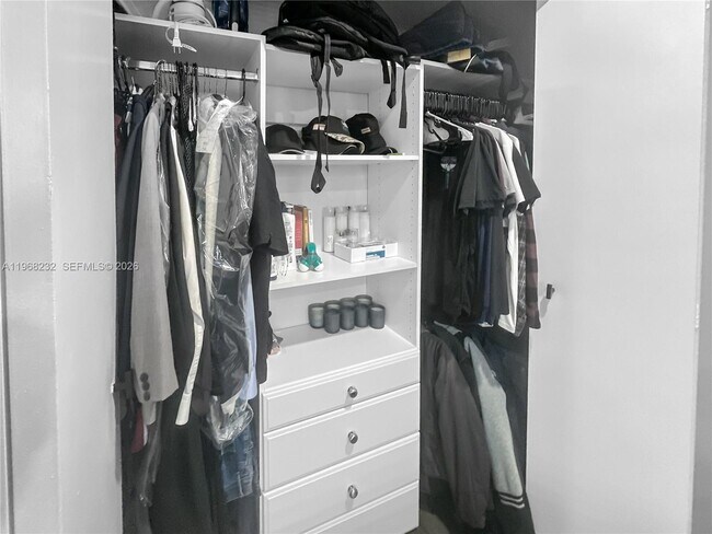 Building Photo - 110 SW 108th Ave