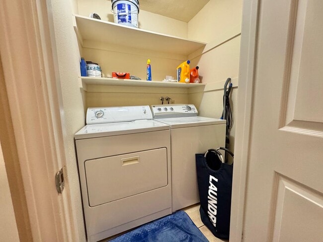 Building Photo - COMFORTABLE 2 BEDROOM, 2 BATHROOM FIRST-FL...