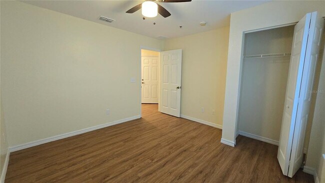 Building Photo - 4005 Santa Maria Dr