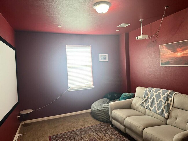 Building Photo - 615 Seminole Canyon Dr