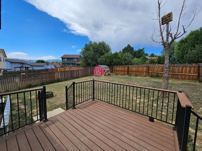 Building Photo - 4 Bed 3 Bath Home in 80911!