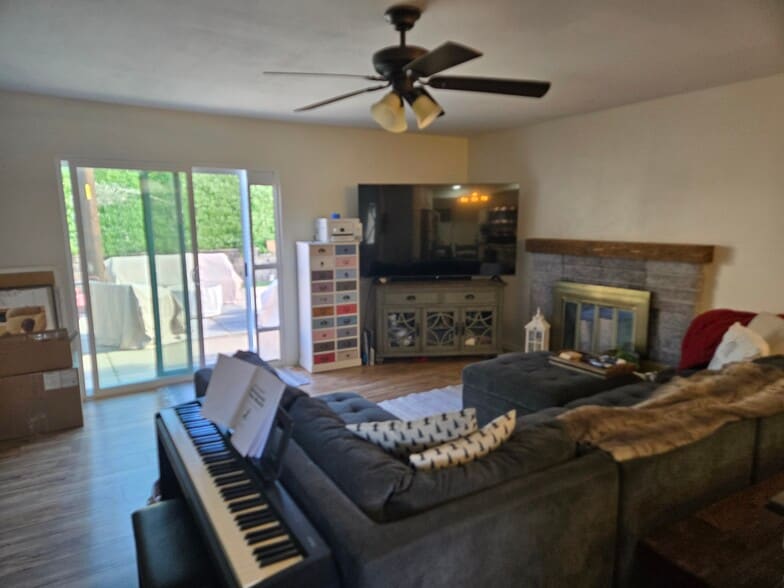 Building Photo - 3940 Silver Leaf Dr