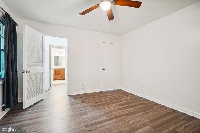 Building Photo - 5900 Prince George Dr