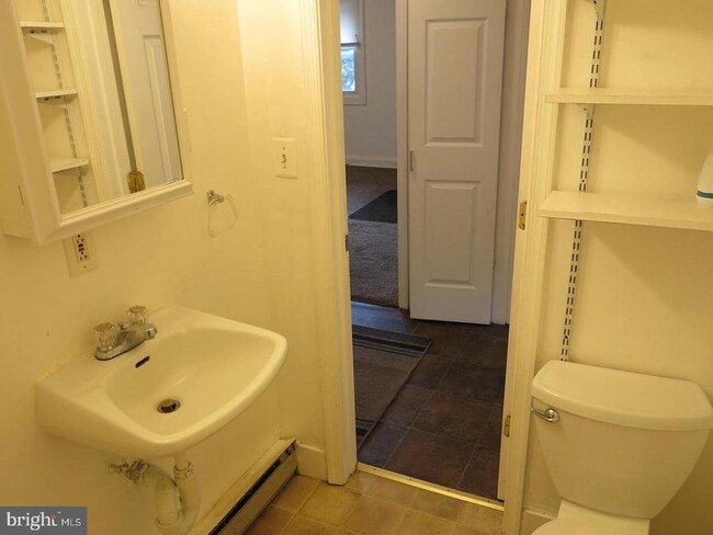 Building Photo - 6712 Breezy Dr