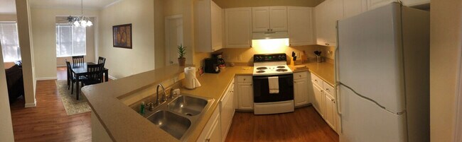 Building Photo - 920 Belle Point Dr