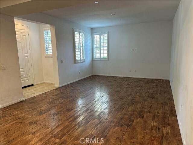 Building Photo - 321 S Glendora Ave
