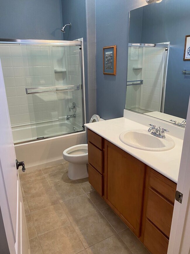 Building Photo - Beautiful Home in 55+ Community