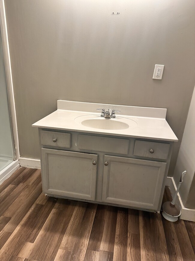 Building Photo - 11601 US-221