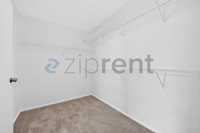 Building Photo - 1626 White Oak Rd