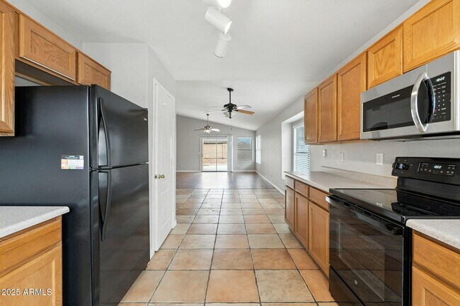 Building Photo - 12568 W Almeria Rd