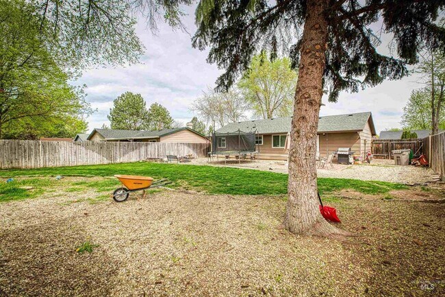 Building Photo - Cozy Single-Level Home in Quiet Neighborhood