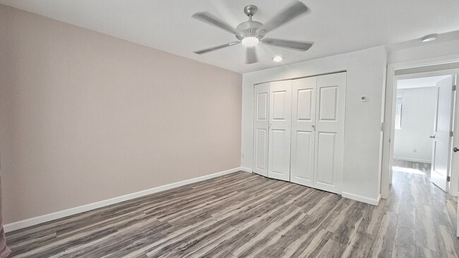 Building Photo - Modern Bellevue Townhome | Chef’s Kitchen, Dual Fireplaces & Private Patio