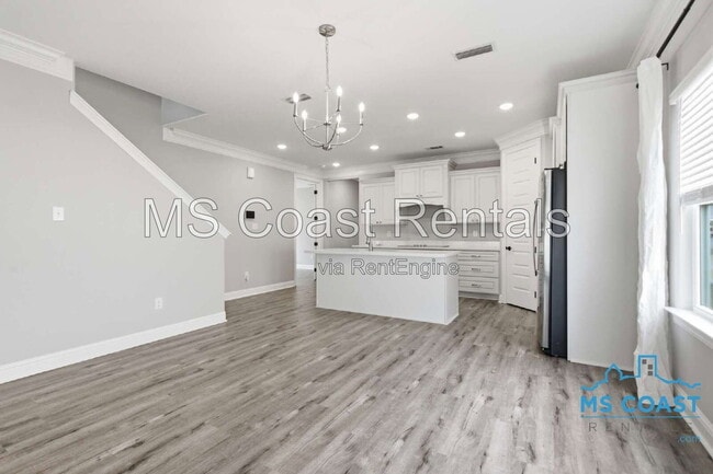 Building Photo - 102 Everly Cir