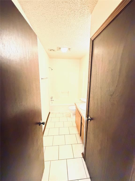 Building Photo - 316 Falcon Ct