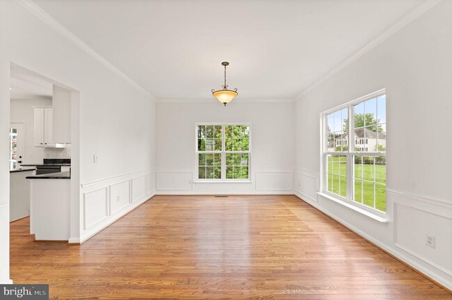 Building Photo - 43205 Cardston Pl