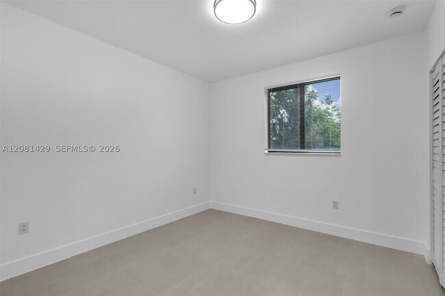 Building Photo - 6500 NW 21st Ave