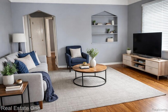 Building Photo - 1127 Hoffman Ave